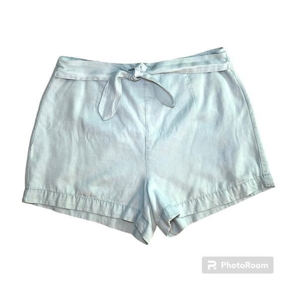 Cupcakes & Cashmere Tencel Sky Blue Belted Shorts Size 2 - Picture 1 of 8